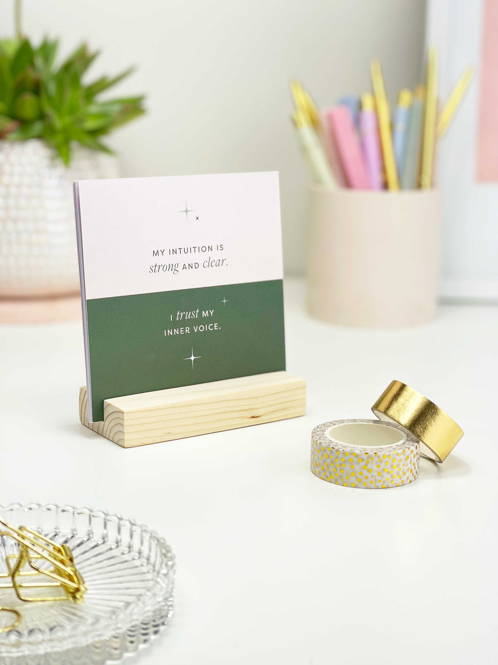 'I am' Affirmation Card Bundle with Wooden Holder