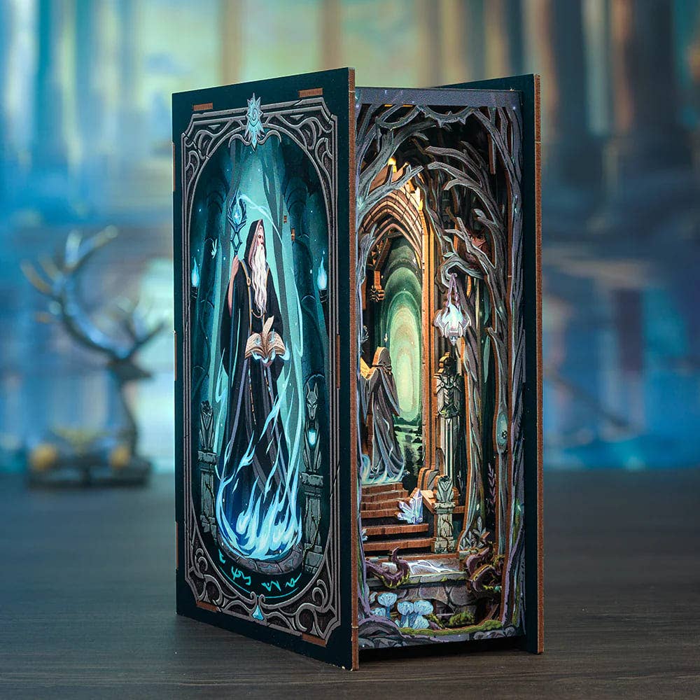 The Gate to Wonderland - Book Nook