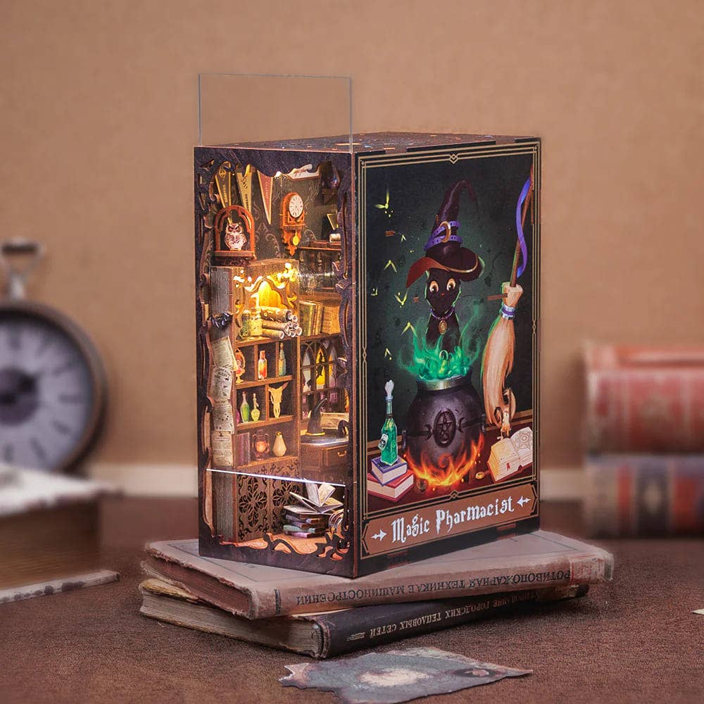 Magic Pharmacist - Book Nook