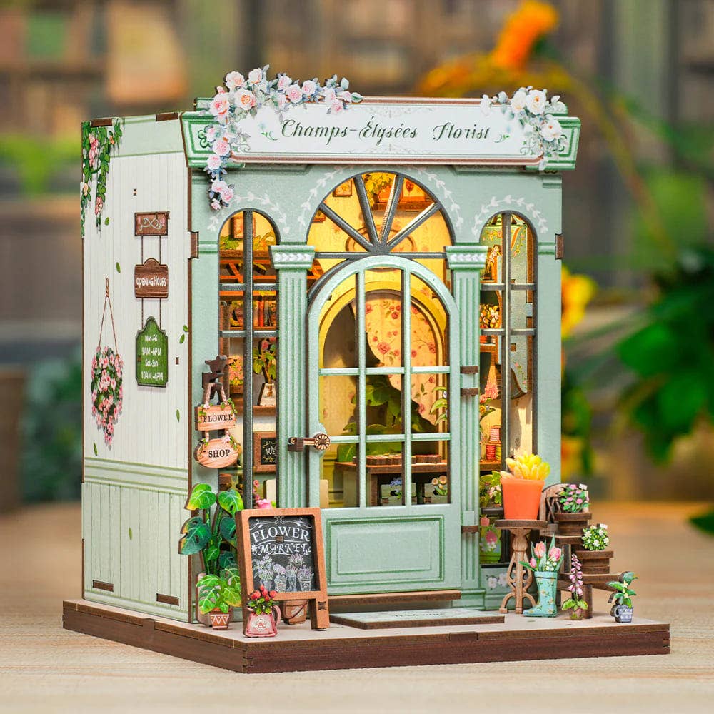 Champs-Élysées Florist - Book Nook