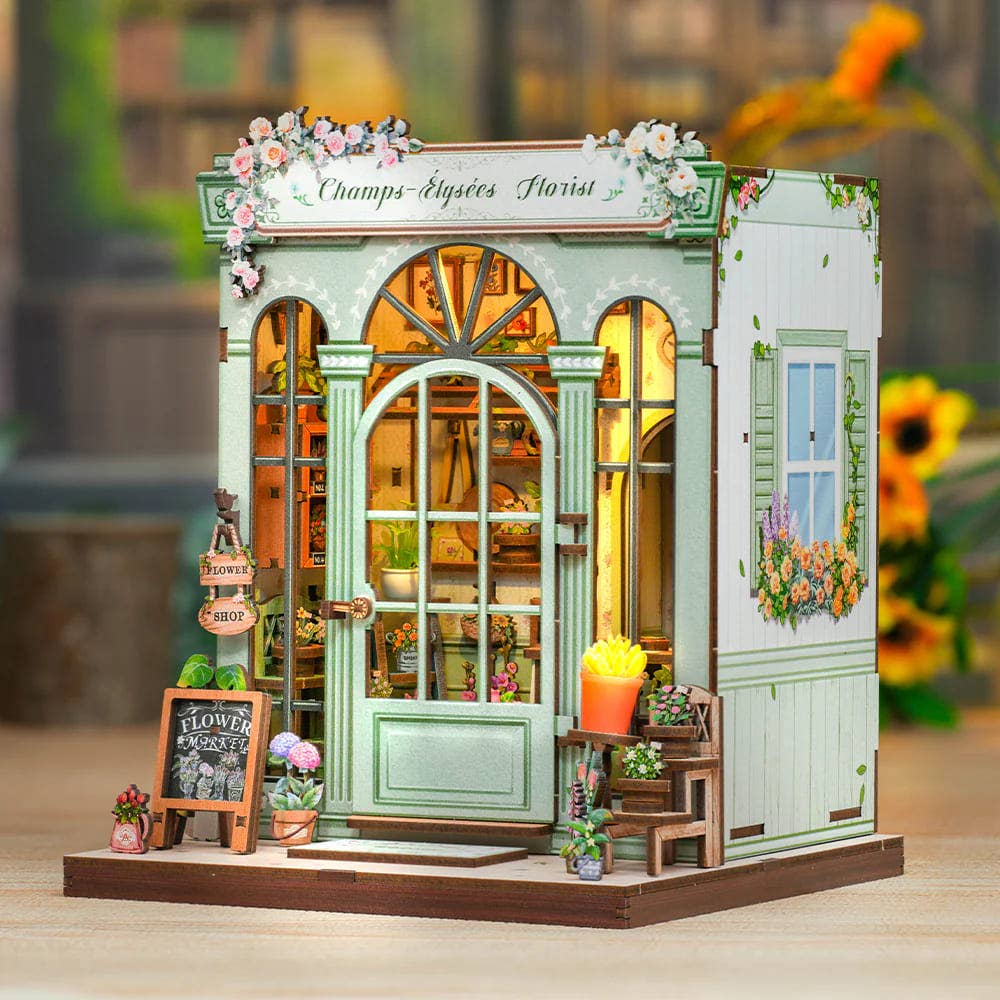Champs-Élysées Florist - Book Nook