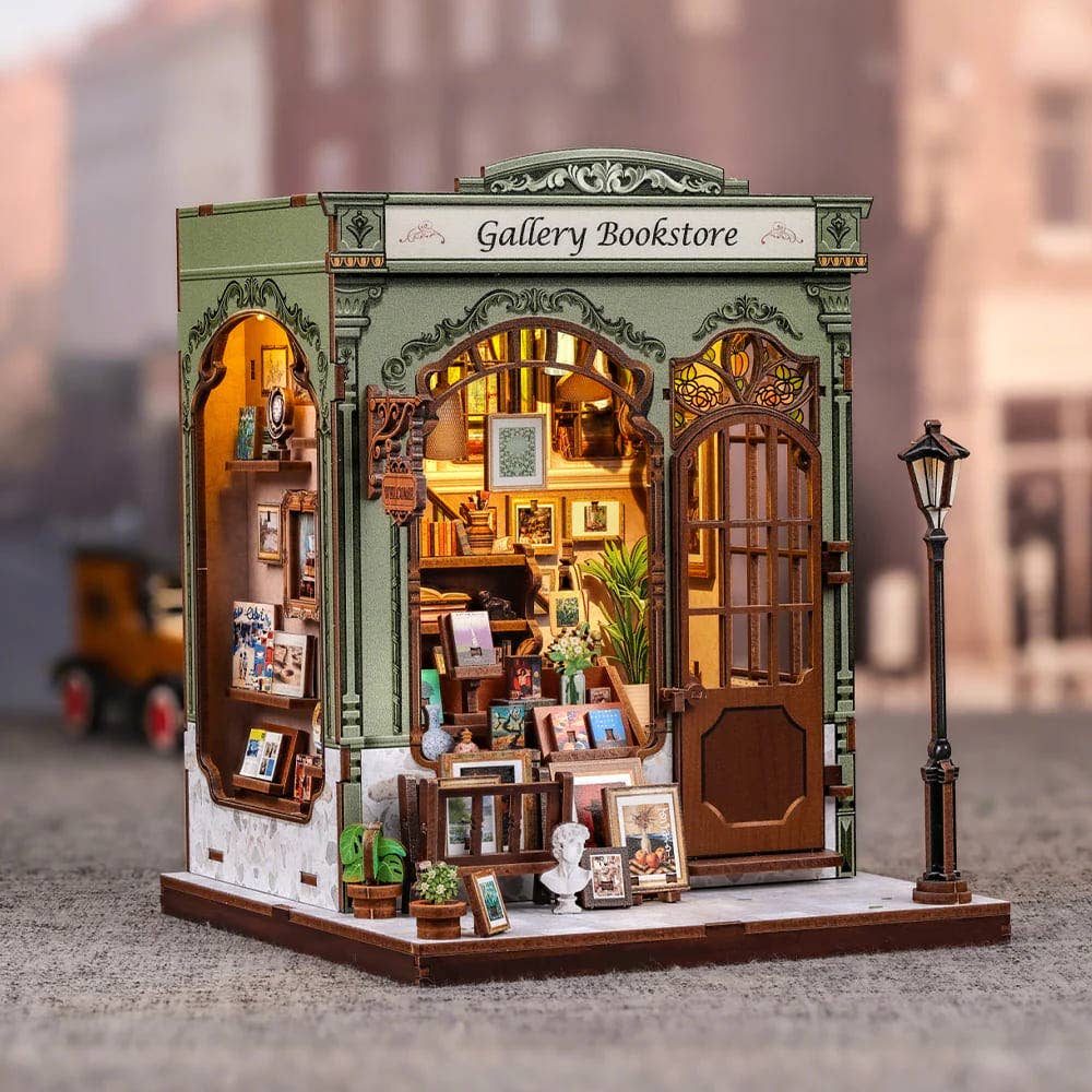 Gallery Bookstore - Book Nook