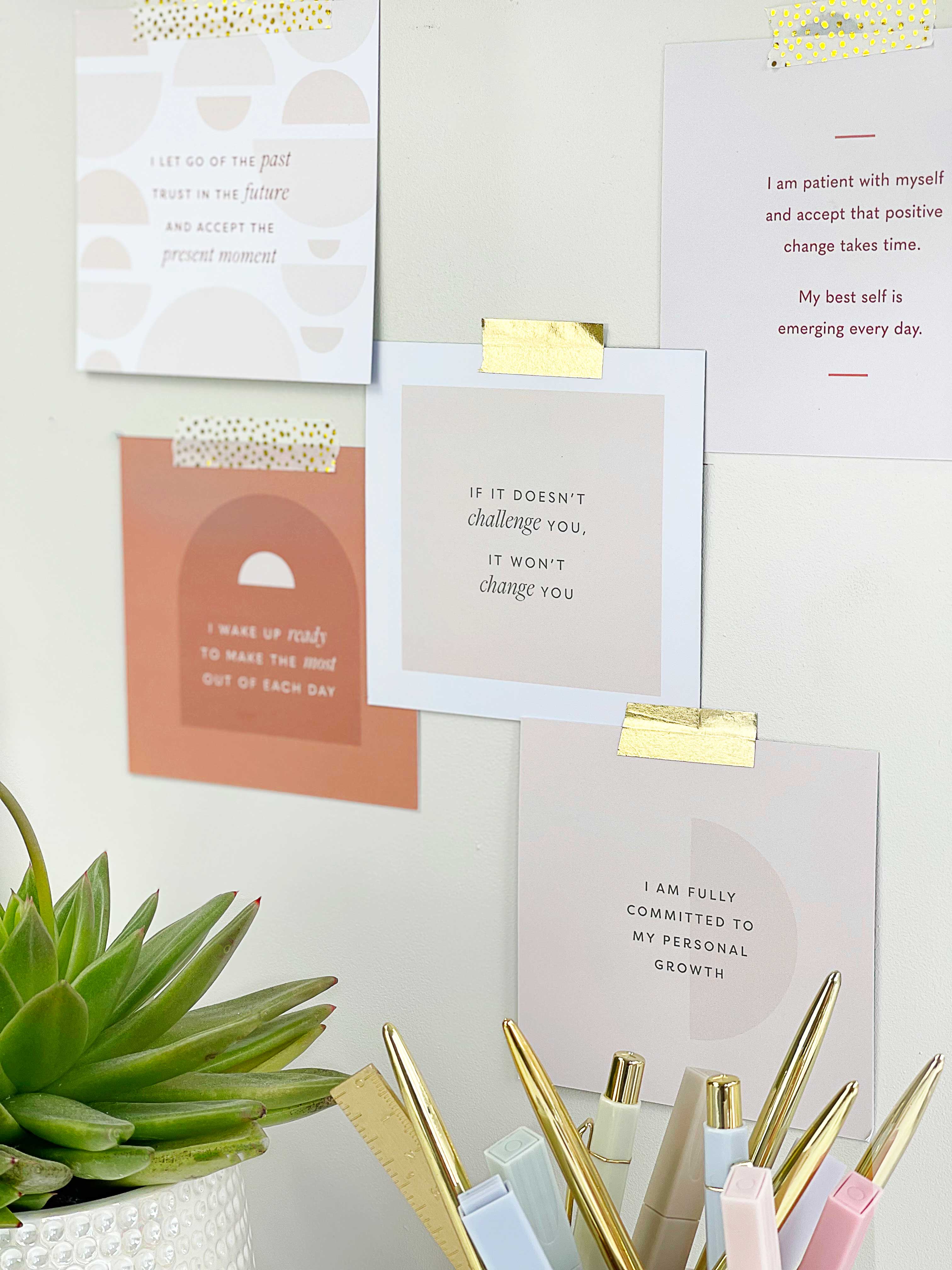 'I am' Affirmation Card Bundle with Wooden Holder